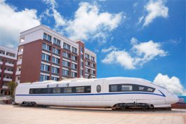 ��ɳ�����ְͨҵѧԺ